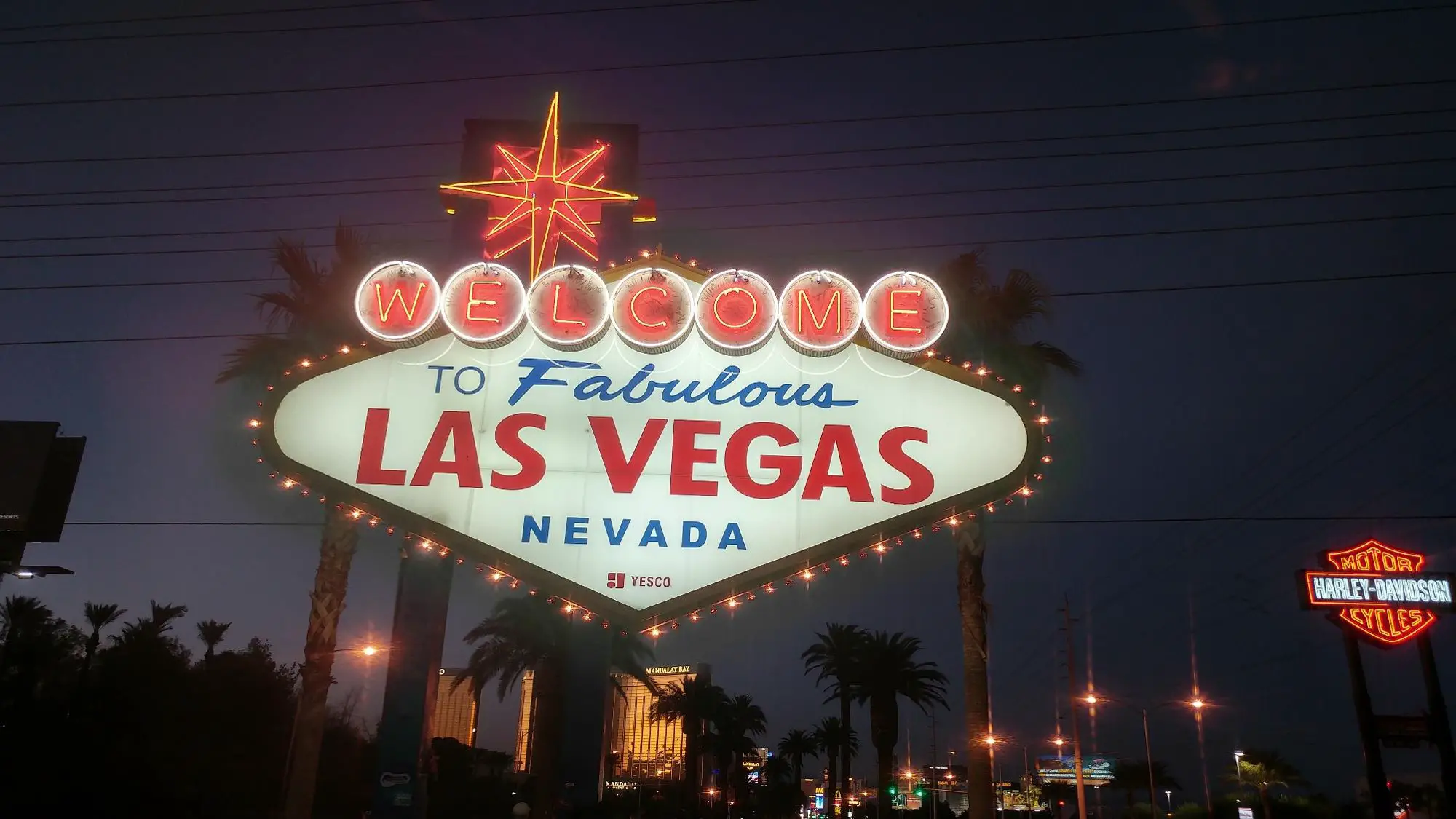 US Road Trip: Las Vegas SIgn