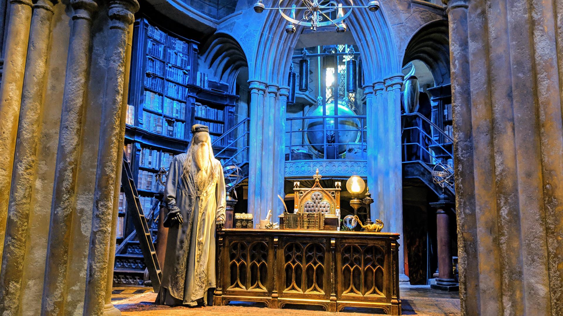 You are currently viewing A Muggles Guide to Visiting Warner Bros Harry Potter Studio Tour in London