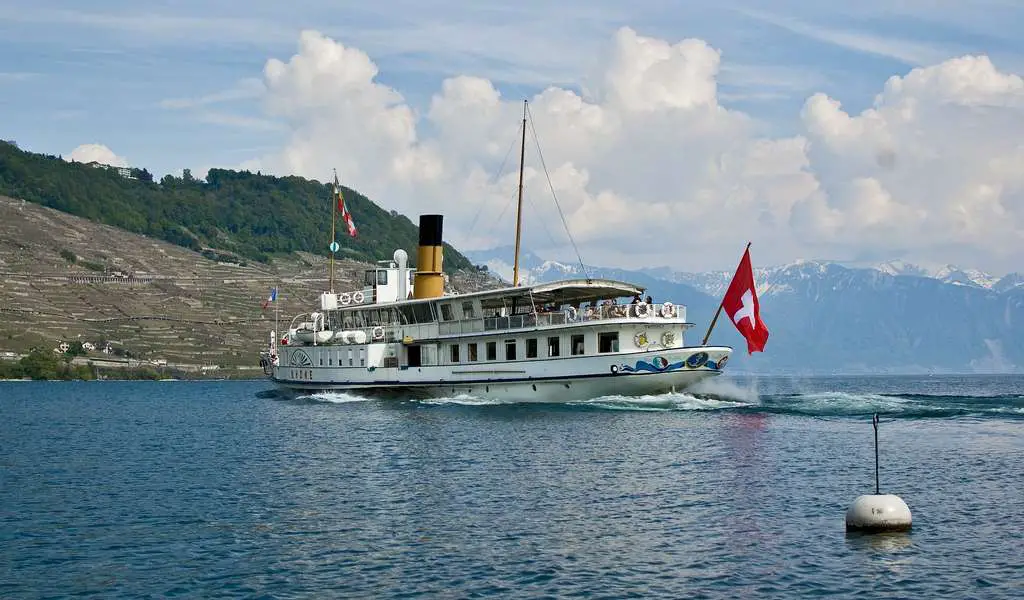 boat tour montreux