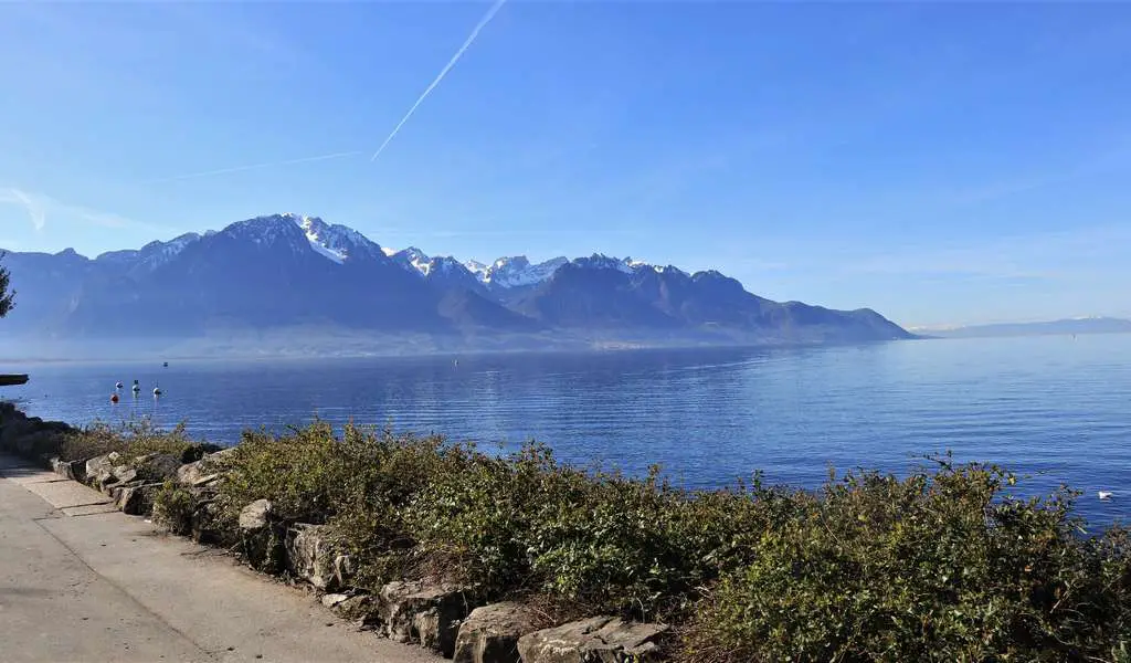 tourist information montreux switzerland